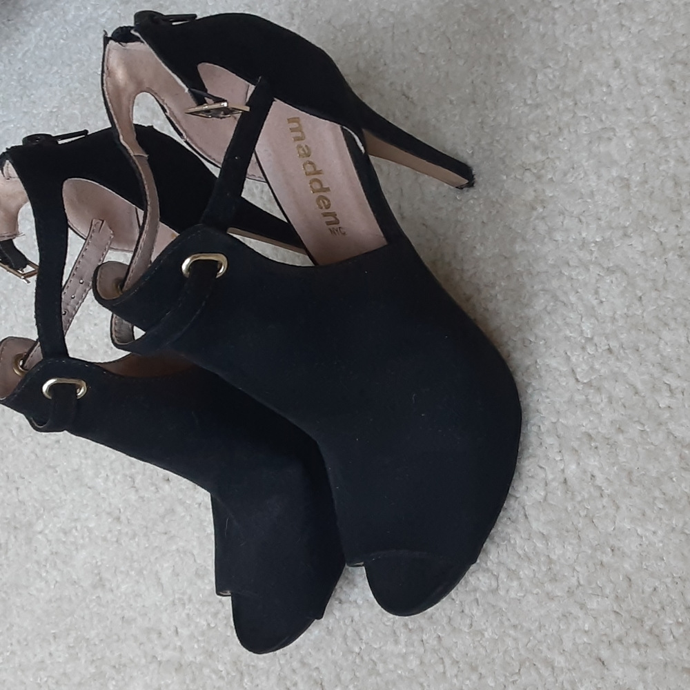 Steve Madden Bootie/Heel